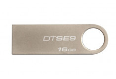 USB kľúč 16GB Kingston SE9 kovový USB 2.0